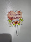 🌸 10’lu Paket: Ahşap Kalp "İyi Ki Benim Annemsin" Pasta Topper Seti