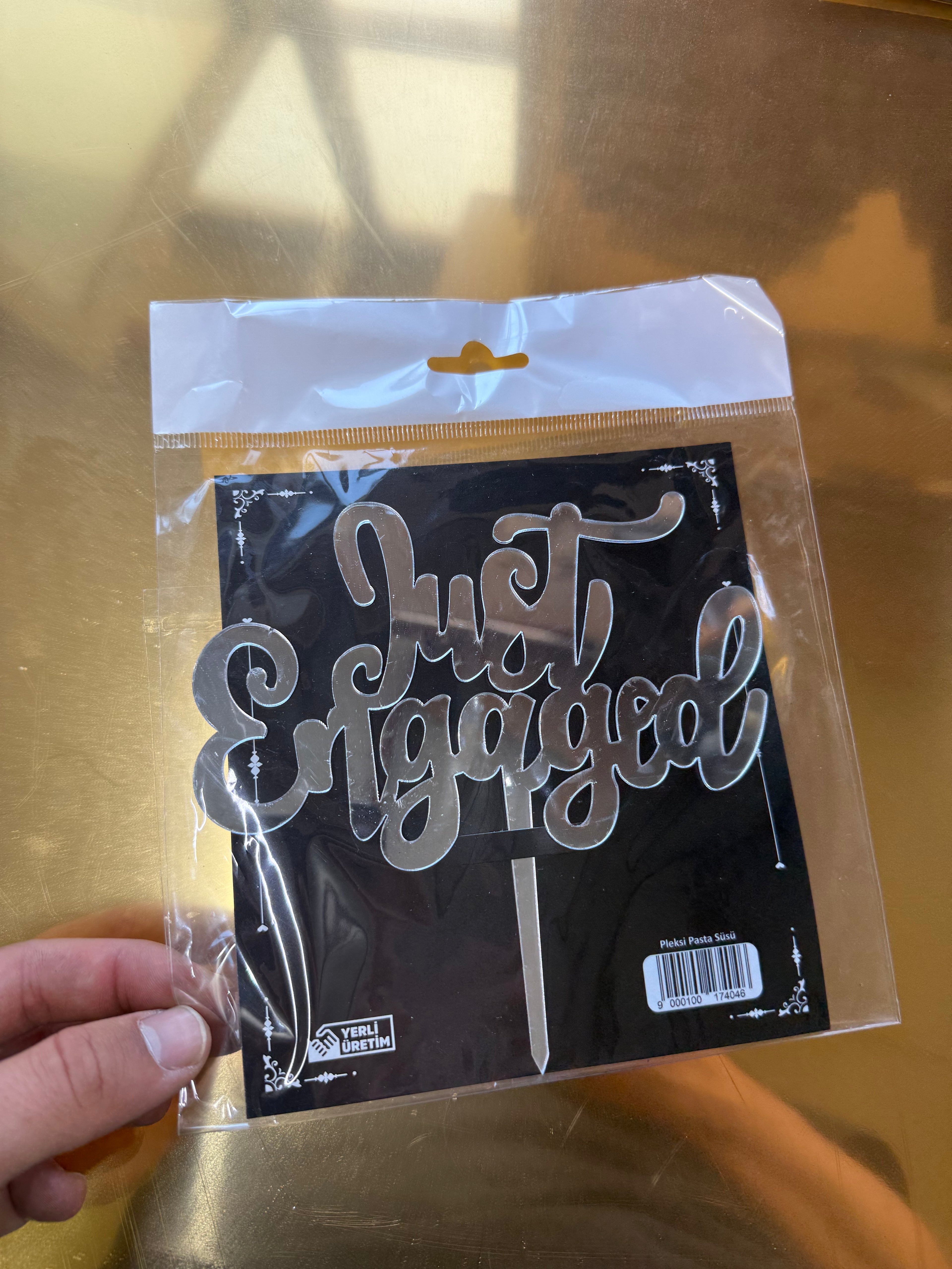 20'li Gümüş Aynalı Pleksi "Just Engaged" Kaligrafik Pasta Üstü Süs (Cake Topper) - Toptan Fiyat Avantajı