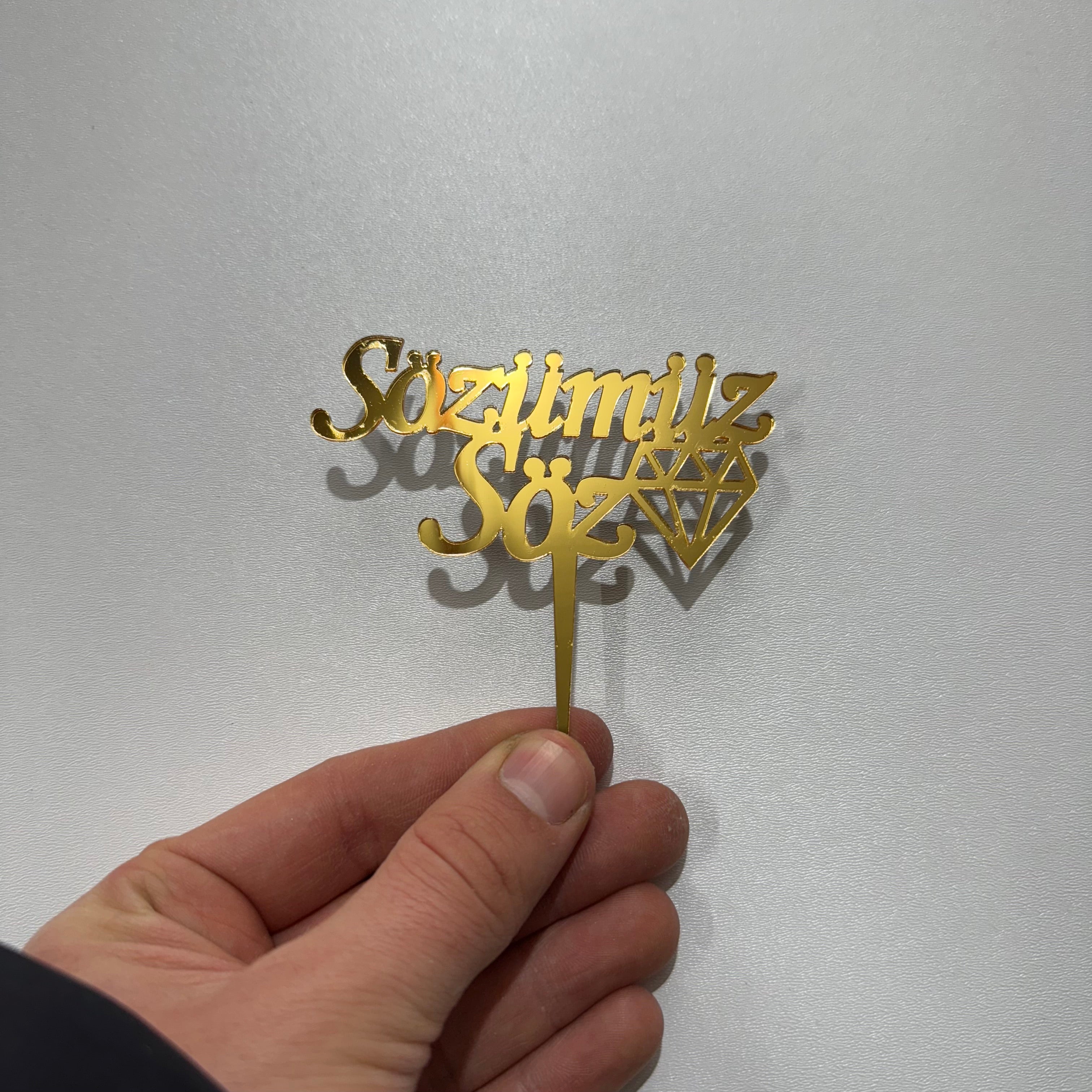 20’li Paket Aynalı Gold Pleksi "Sözümüz Söz" Pasta Süsü Seti – Tanesi 10 TL