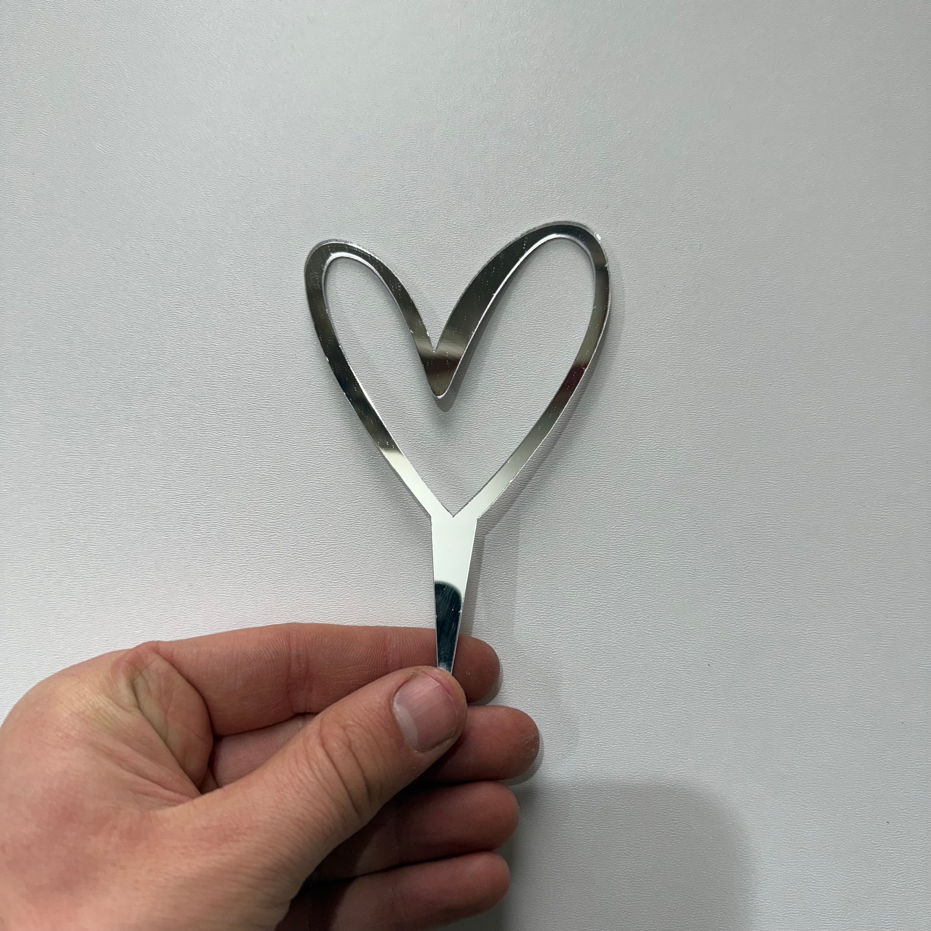 20’li Paket Aynalı Gümüş (Silver) Minimal Kalp Pasta Süsü Seti – Tanesi 10 TL