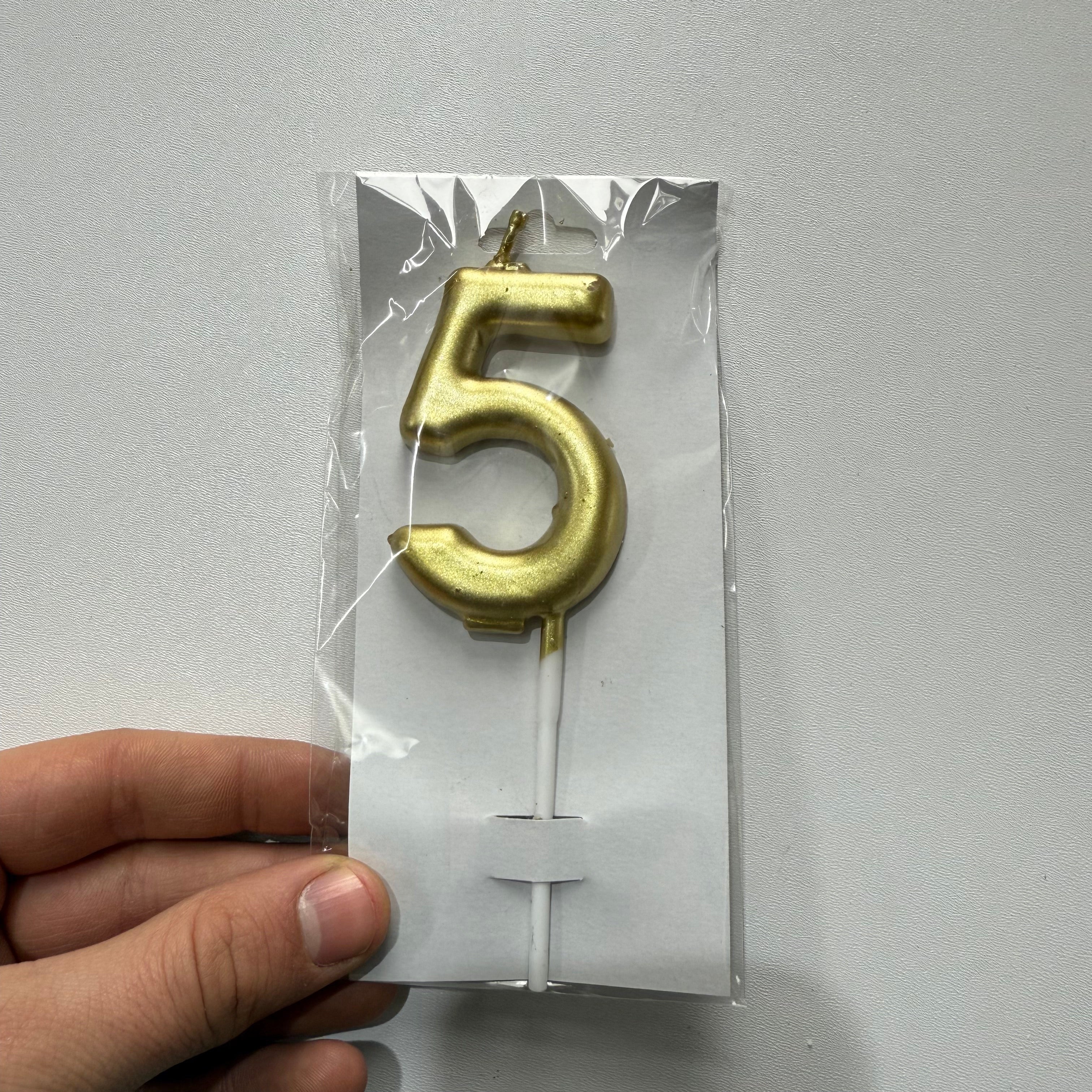 20’li (5) Rakamı Gold (Altın) Mum Serisi – "Kutlamaların Dinamik Dönüm Noktasına Lüks Bir İmza