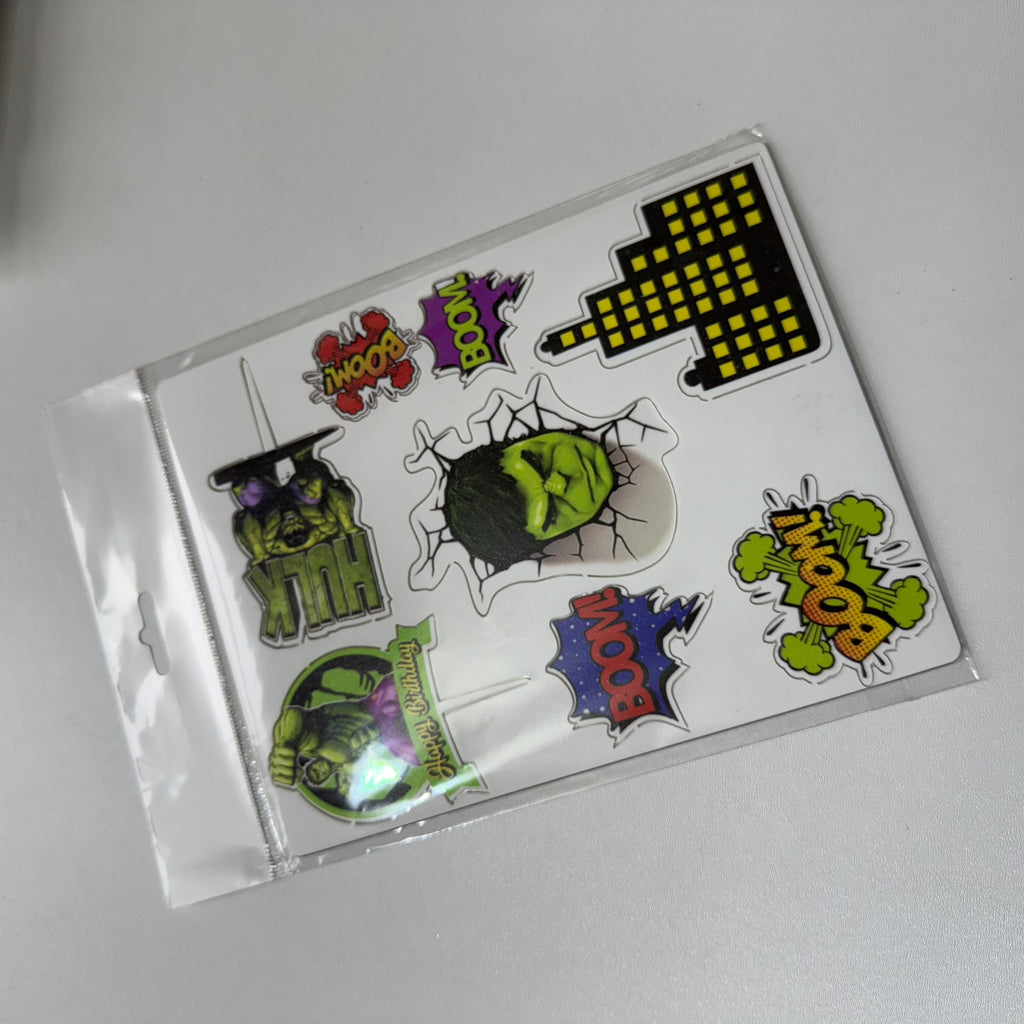 20’li Paket Hulk Dev Karakter Baskılı Pasta Süsü – "Gücün ve Aksiyonun Zirvesi"