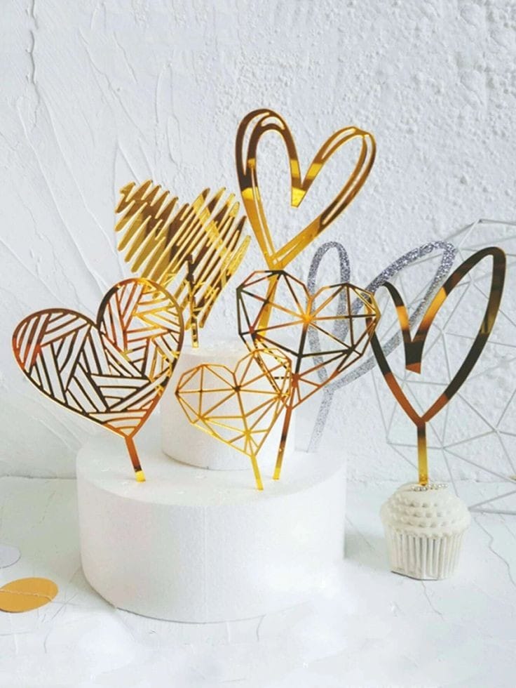Gold Pleksi Kalp Desenli Pasta Üstü Dekor – 7’li Set (Toptan Satış)